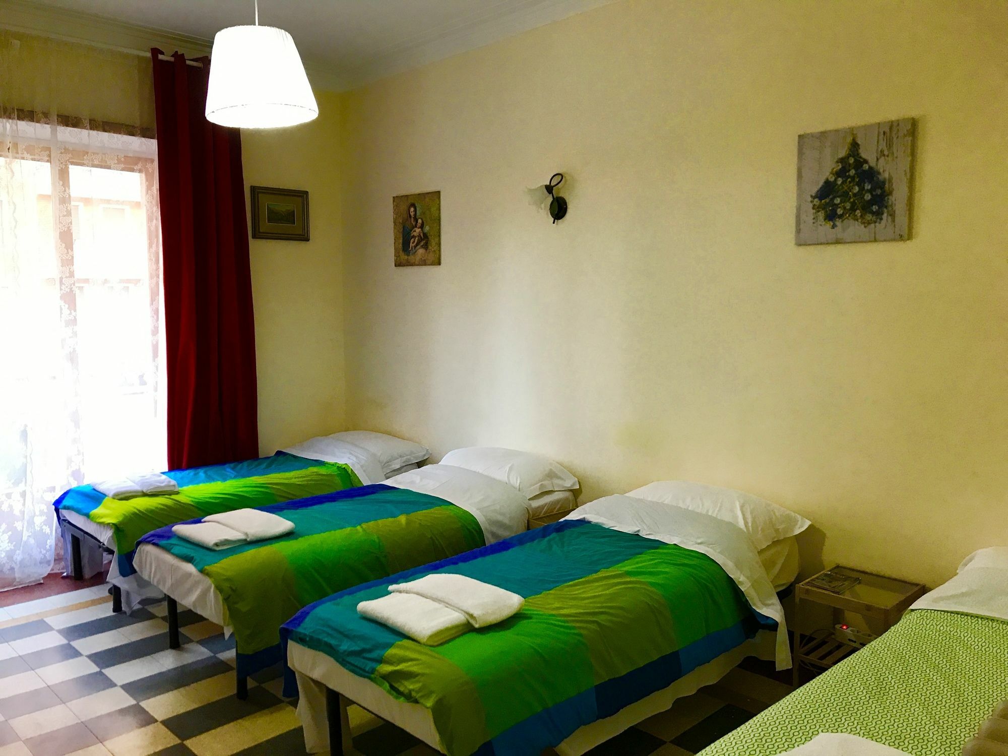 Pardis Guest House Рим Екстериор снимка